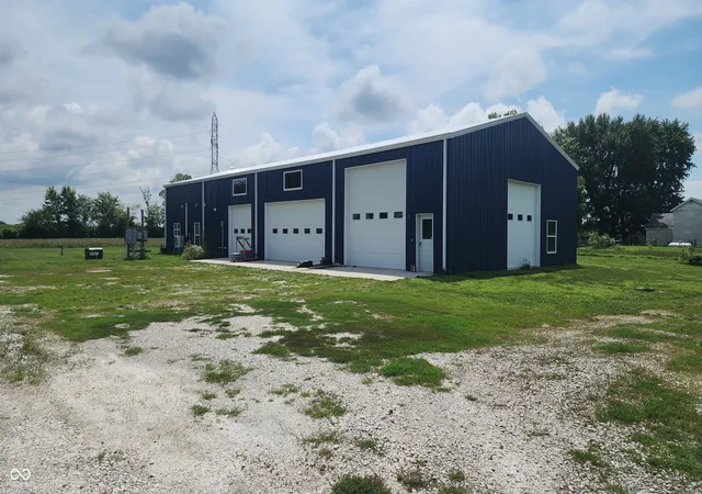 Photo 1 of Single family home for sale at 7796 N Meridian Rd, Perrysville, IN 47974 | MLS# 22068332 | Listing updated on 2026-07-16