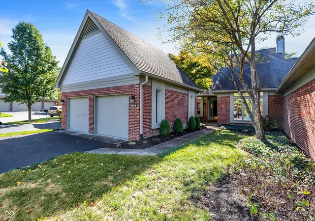 Condo for sale at 9308 Spring Forest Dr, Indianapolis, IN 46260 | MLS# 22068358