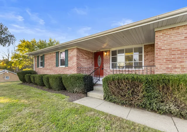 Homes for sale in Elizabethtown, IN | 11775 E State Road 7, Elizabethtown, IN 47232 | MLS# 22068638