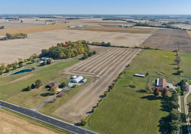 Homes for sale in Lapel, IN | 15925 S State Rd 13, Lapel, IN 46051 | MLS# 22069447