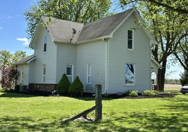 Homes for sale in Frankfort, IN | 6953 N State Road 29, Frankfort, IN 46041 | MLS# 22069601