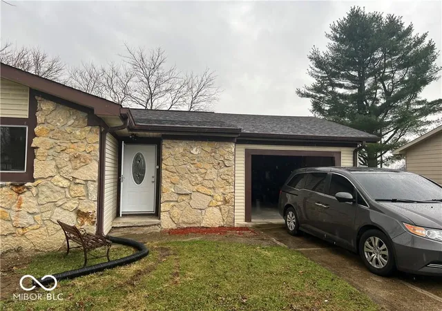 Photo 1 of Single family home for sale at 458 Sayre Dr, Greenwood, IN 46143 | MLS# 22069615 | Listing updated on 2026-07-01