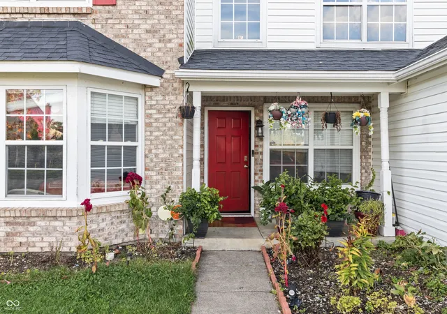 2nd image of 7302 Bruin Dr, Indianapolis, IN 46237 | MLS# 22069640