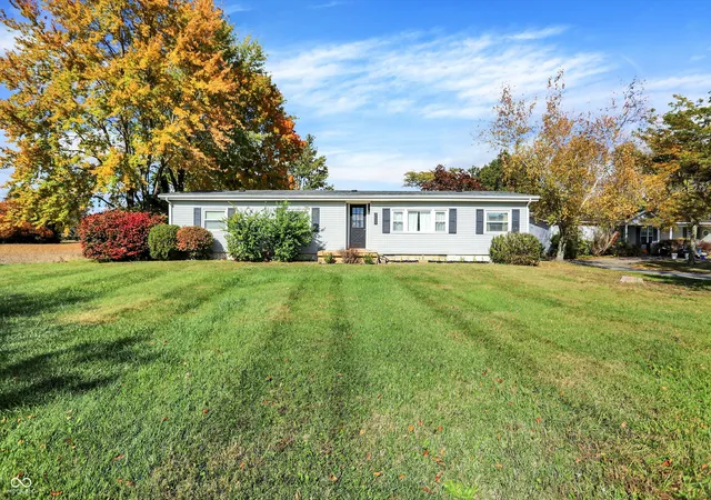 1st image of 3820 W Us Hwy 40, Greenfield, IN 46140 | MLS# 22069747