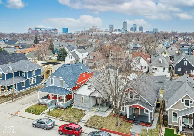 2nd image of 712 Terrace Ave, Indianapolis, IN 46203 | MLS# 22069997