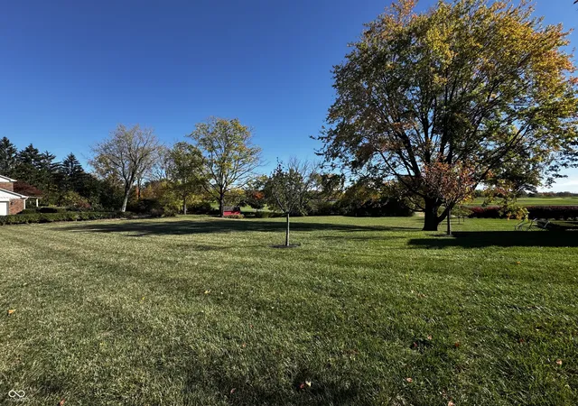 2nd image of 10837 Thunderbird Dr, Carmel, IN 46032 | MLS# 22070255