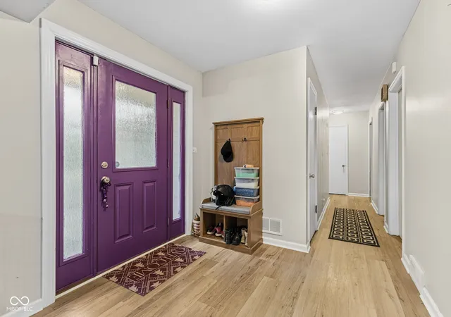 Photo 3 of Single family home for sale at 34 Colony Rd, Anderson, IN 46011 | MLS# 22070264 | Listing updated on 2026-08-26