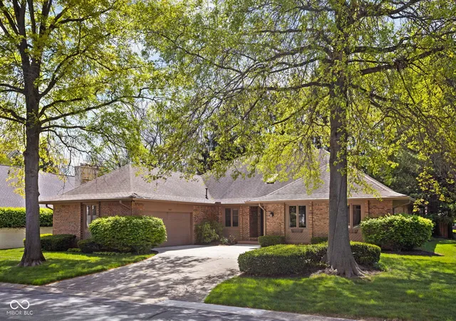 Photo 1 of Sale Pending at 947 Tamarack Cir N Dr, Indianapolis, IN 46260 | MLS# 22071187 | Listing updated on 2026-09-24