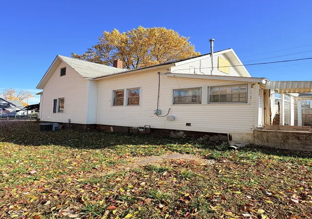 5th image of 408 W Logan St, Brazil, IN 47834 | MLS# 22071293