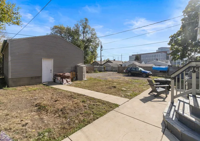 3rd image of 439 S Oakland Ave, Indianapolis, IN 46201 | MLS# 22071446