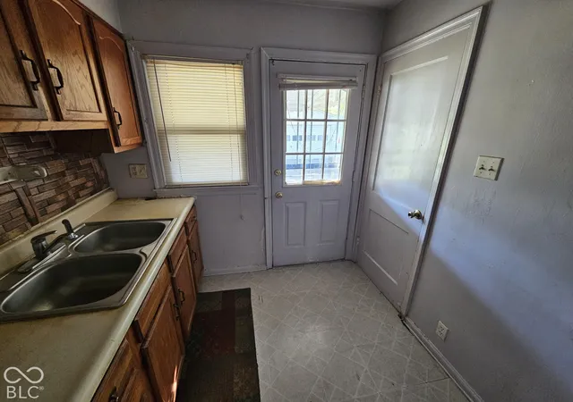 Photo 4 of Sale Pending at 3209 N Tacoma Ave, Indianapolis, IN 46218 | MLS# 22071522 | Listing updated on 2026-10-19