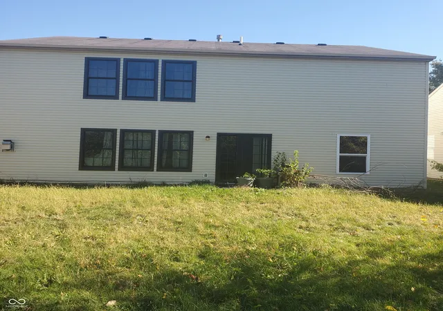 Photo 2 of Single family home for sale at 1324 Castleford Ln, Indianapolis, IN 46234 | MLS# 22072340 | Listing updated on 2026-09-23