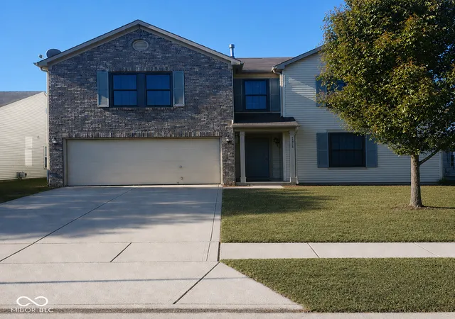 Photo 1 of Single family home for sale at 1324 Castleford Ln, Indianapolis, IN 46234 | MLS# 22072340 | Listing updated on 2026-09-23