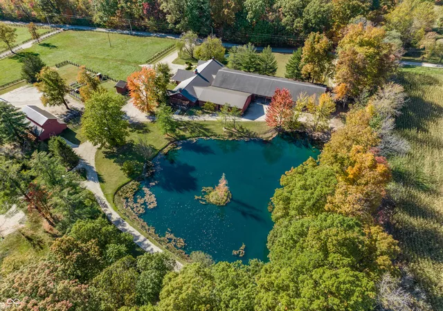 3rd image of 2034 Dubois Rd, Spencer, IN 47460 | MLS# 22072632