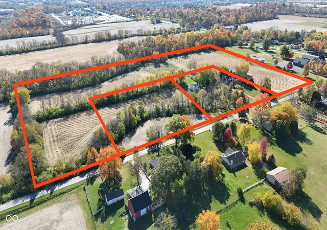3rd image of 10951 Vandergriff Rd, Indianapolis, IN 46239 | MLS# 22072820