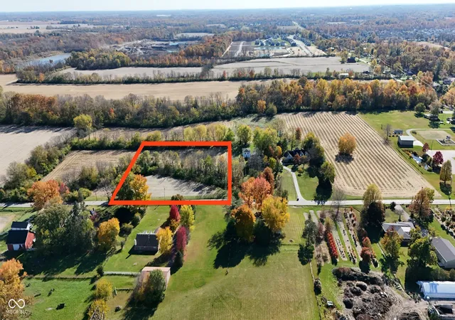 2nd image of 10951 Vandergriff Rd, Indianapolis, IN 46239 | MLS# 22072820