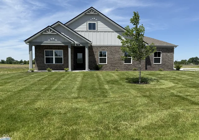 Homes for sale in New Palestine, IN | 7760 Magnolia St, New Palestine, IN 46163 | MLS# 22072836