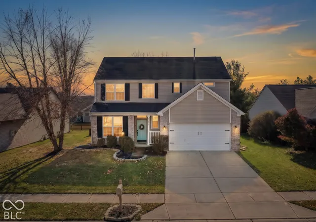 Photo 1 of Single family home for sale at 8891 Woodlark Dr, Fishers, IN 46038 | MLS# 22072879 | Listing updated on 2026-10-05