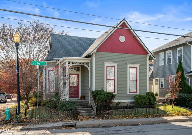 3rd image of 815 E 16Th St, Indianapolis, IN 46202 | MLS# 22073100