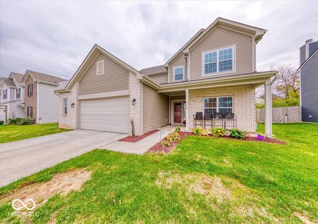Homes for sale in Indianapolis, IN | 10119 Caprock Canyon Dr, Indianapolis, IN 46229 | MLS# 22073345