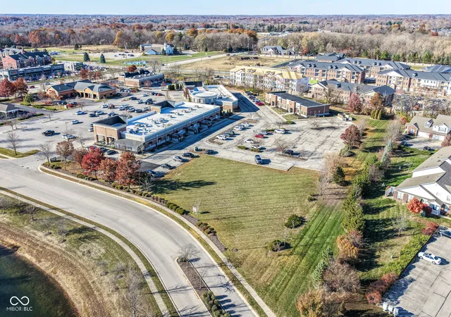 3rd image of 0 Weston Pointe Dr, Carmel, IN 46032 | MLS# 22073434