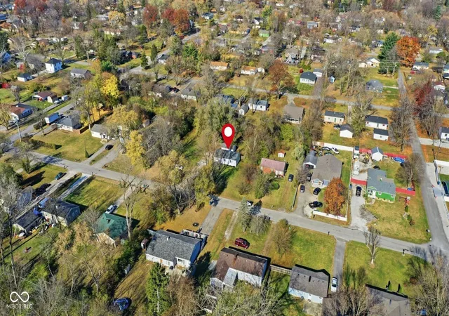 39th image of 2032 W 63rd St, Indianapolis, IN 46260 | MLS# 22073523