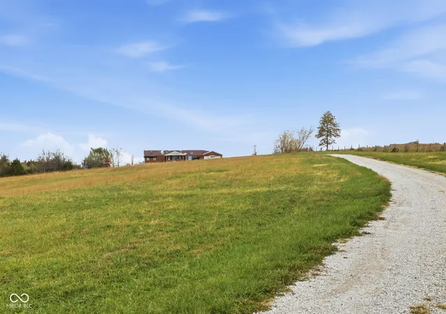 Homes for sale in Greencastle, IN | 6192 S County Road 550 E, Greencastle, IN 46135 | MLS# 22073606