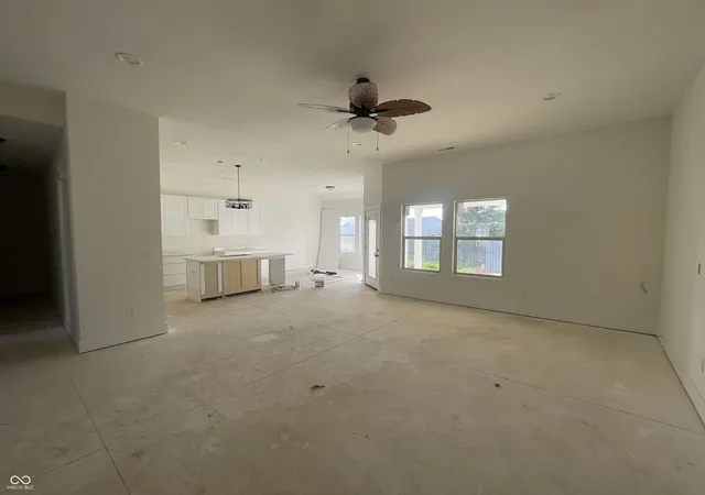 Photo 2 of Single family home for sale at 2534 Chrystal Woods Dr, Kokomo, IN 46901 | MLS# 22074206 | Listing updated on 2026-07-01