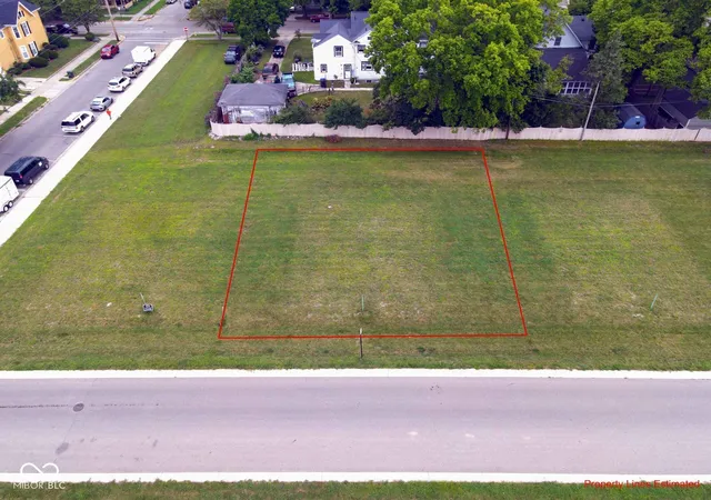 1st image of 166 W Franklin St, Shelbyville, IN 46176 | MLS# 22074373