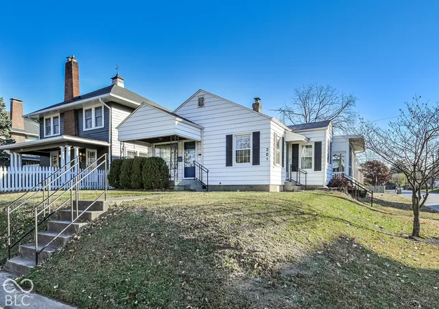 Photo 1 of Single family home for sale at 301 N Ridgeview Dr, Indianapolis, IN 46219 | MLS# 22074428 | Listing updated on 2026-10-02
