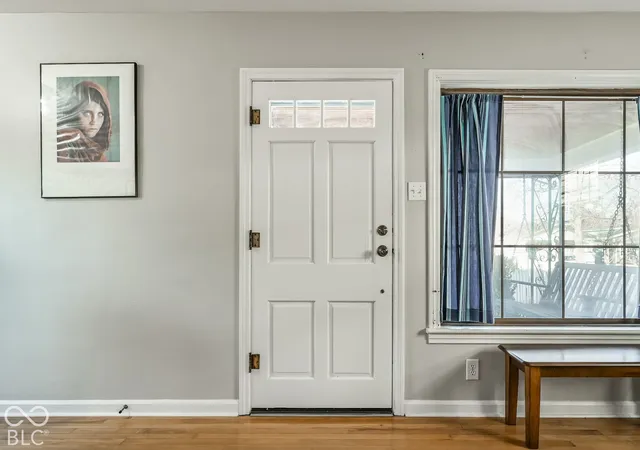 Photo 4 of Single family home for sale at 301 N Ridgeview Dr, Indianapolis, IN 46219 | MLS# 22074428 | Listing updated on 2026-10-08