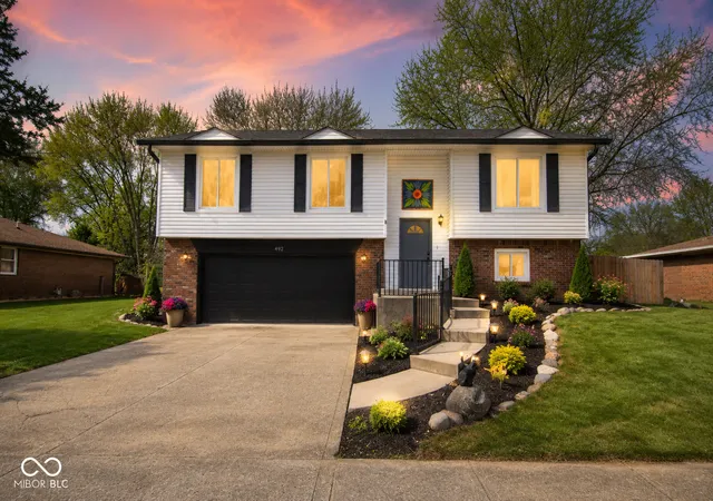 2nd image of 492 Pelenor Dr, Franklin, IN 46131 | MLS# 22074628