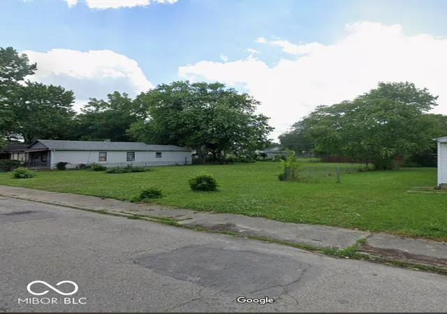 2nd image of 944 Lynn St, Indianapolis, IN 46222 | MLS# 22074724