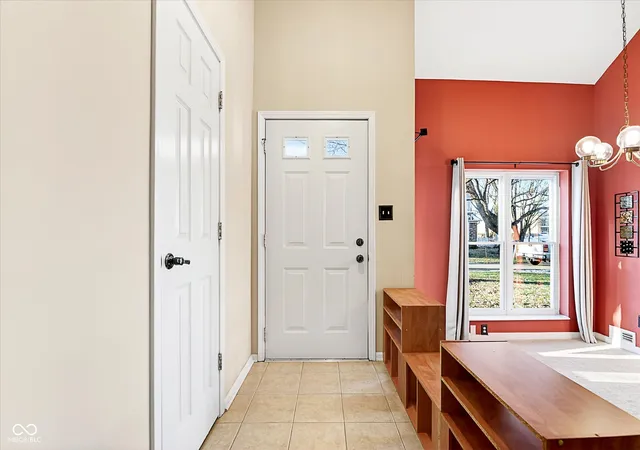 4th image of 7538 Castleton Farms North Dr, Indianapolis, IN 46256 | MLS# 22074728