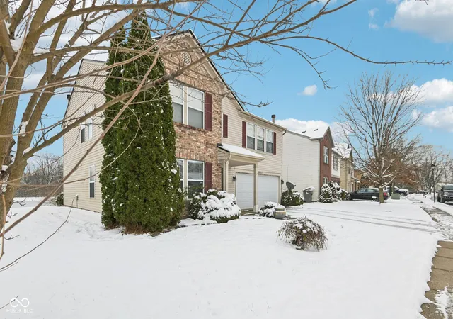 2nd image of 4927 Flame Wy, Indianapolis, IN 46254 | MLS# 22074767