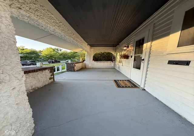 4th image of 415 S Grand Ave, Indianapolis, IN 46219 | MLS# 22075125