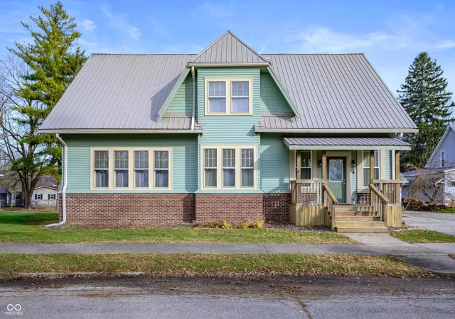 Homes for sale in Carthage, IN | 4 W Henley St, Carthage, IN 46115 | MLS# 22075179