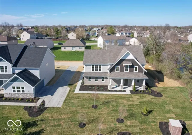 4th image of 934 Apryl Dr, Greenwood, IN 46143 | MLS# 22075325
