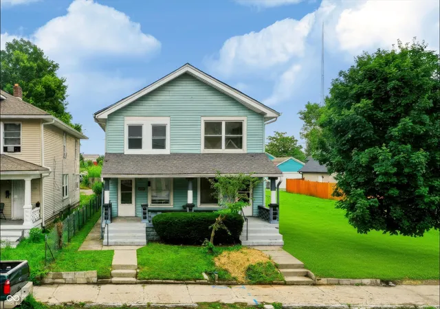 Homes for sale in Indianapolis, IN | 2321 Guilford Ave, Indianapolis, IN 46205 | MLS# 22075538