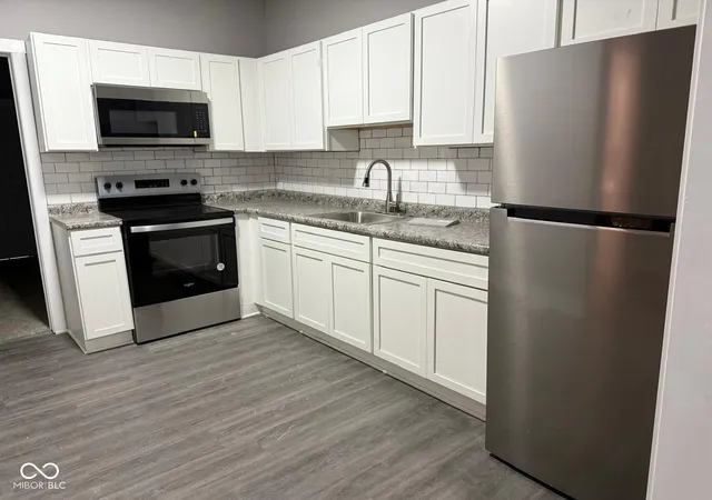 5th image of 945 W 28Th St, Indianapolis, IN 46208 | MLS# 22075582