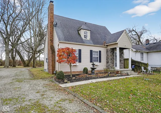 Photo 2 of Sale Pending at 1100 Alexandria Pike, Anderson, IN 46012 | MLS# 22075875 | Listing updated on 2025-12-11