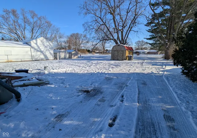 2nd image of 4826 Main St, Anderson, IN 46013 | MLS# 22076125