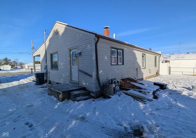 3rd image of 4826 Main St, Anderson, IN 46013 | MLS# 22076125