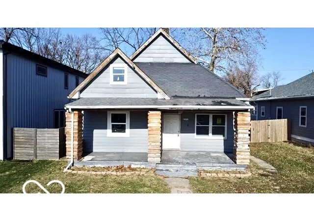 Homes for sale in Indianapolis, IN | 2202 Woodlawn Ave, Indianapolis, IN 46203 | MLS# 22076181