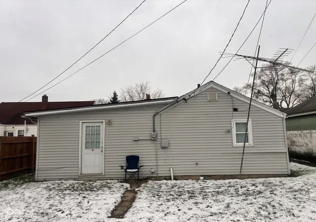 3rd image of 4106 Brown St, Anderson, IN 46013 | MLS# 22076377