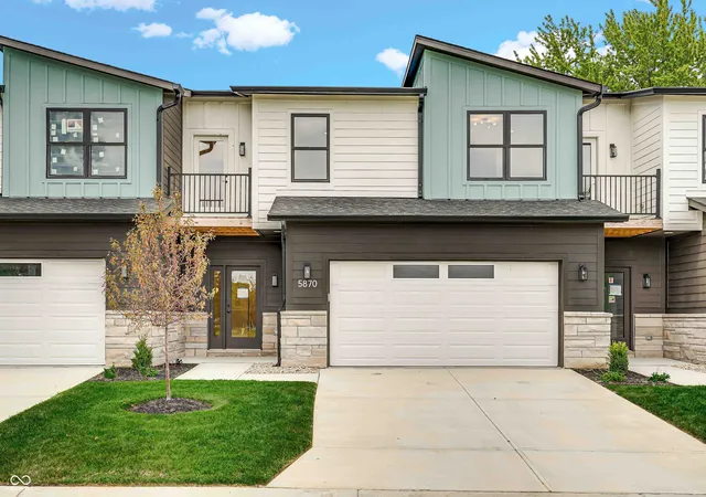 Photo 2 of Townhouse for sale at 5866 Harbour Town Dr, Noblesville, IN 46062 | MLS# 22077229 | Listing updated on 2026-09-30