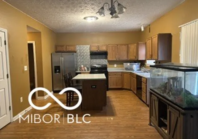 4th image of 1852 Brook Crossing Ct, Indianapolis, IN 46229 | MLS# 22077339