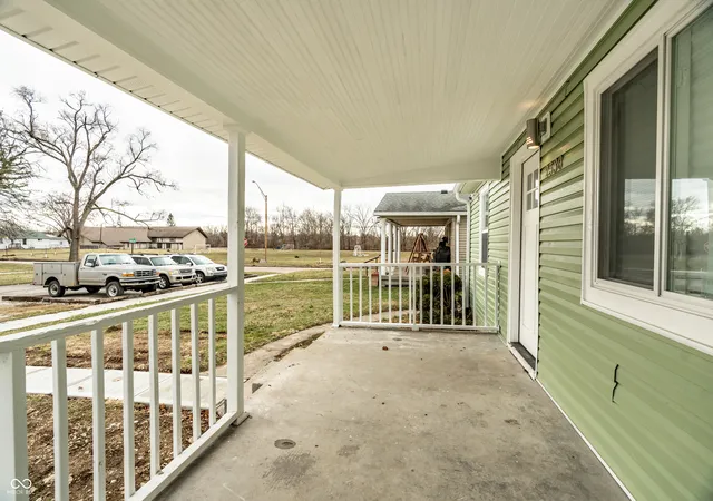 2nd image of 2530 S Randolph St, Indianapolis, IN 46203 | MLS# 22077372