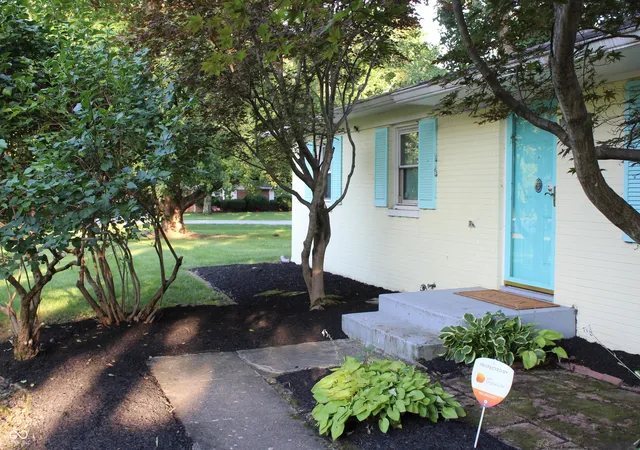 2nd image of 907 Fairway Dr, Indianapolis, IN 46260 | MLS# 22077440