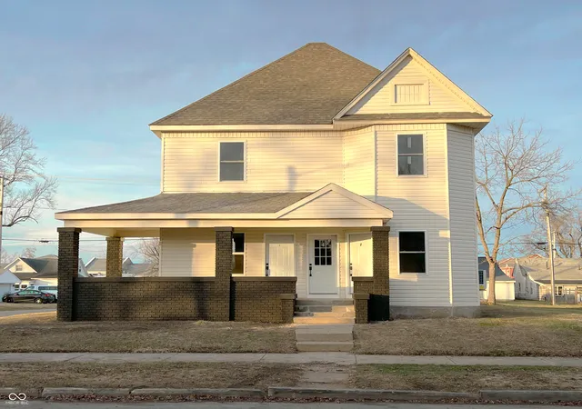 Photo 1 of Multi family home for sale at 1702 S East St, Elwood, IN 46036 | MLS# 22077730 | Listing updated on 2026-09-25
